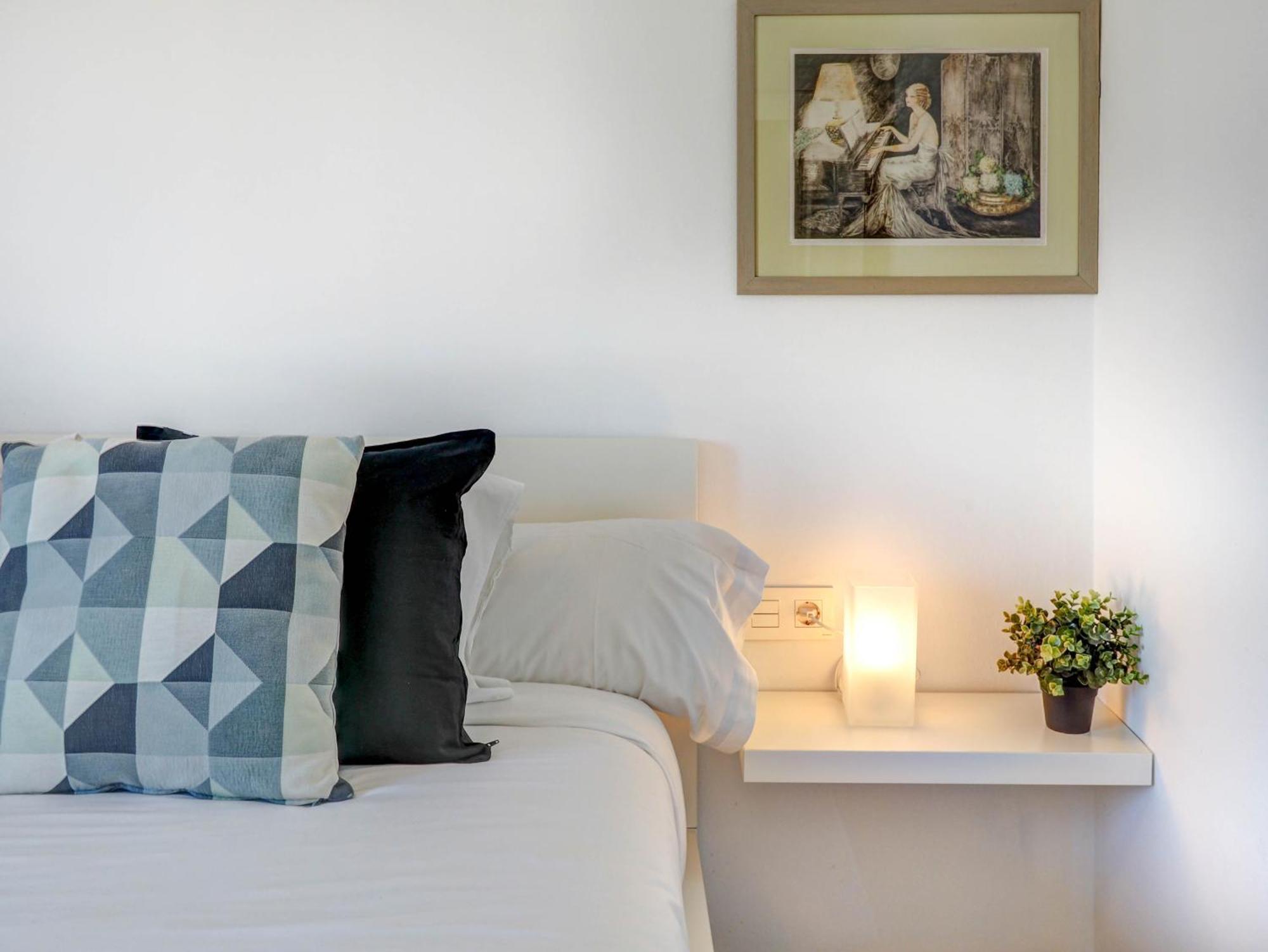 Balmins White By Hello Homes Sitges Buitenkant foto